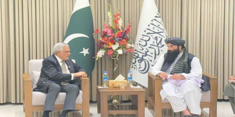 اسحاق ڈار اور سراج الدین حقانی کی کابل میں ملاقات