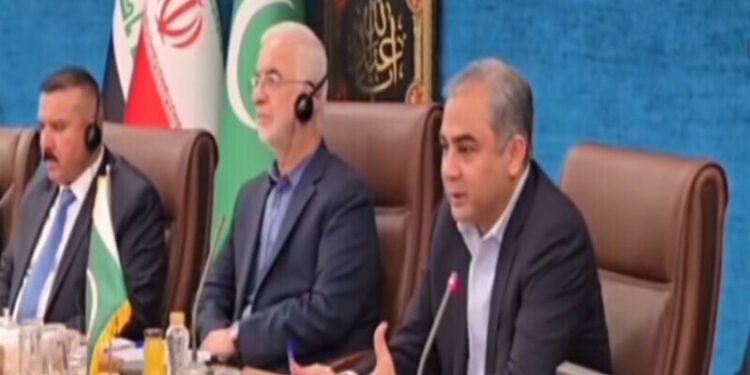 "محسن نقوی تہران میں سہ ملکی وزرائے داخلہ اجلاس میں خطاب کرتے ہوئے"