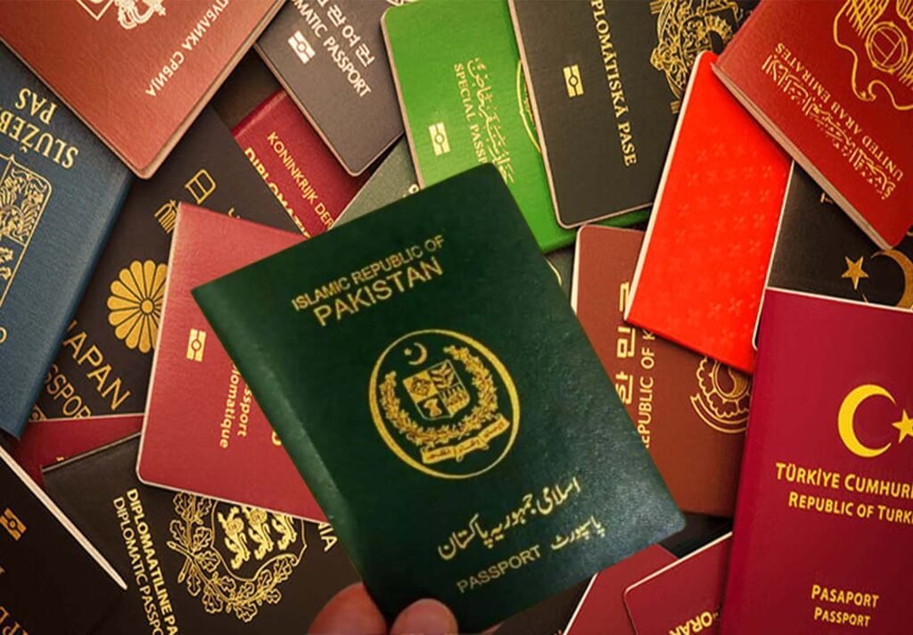 دنیا کے طاقتور ترین اور کمزور ترین پاسپورٹس کی 2025 کی فہرست، سنگاپور سرفہرست، پاکستان نچلی پوزیشن پر