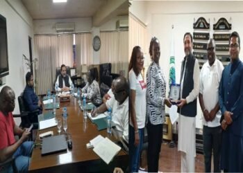 ‫کینیا کا وفد TDAP چیف ایگزیکٹو سے ملاقات کرتا ہوا‬