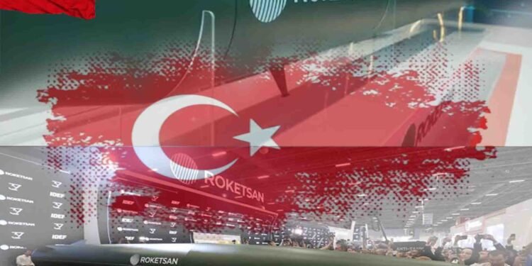 ٹائفون بلاک 4 میزائل کی IDEF 2025 میں رونمائی کے موقع کی تصویر