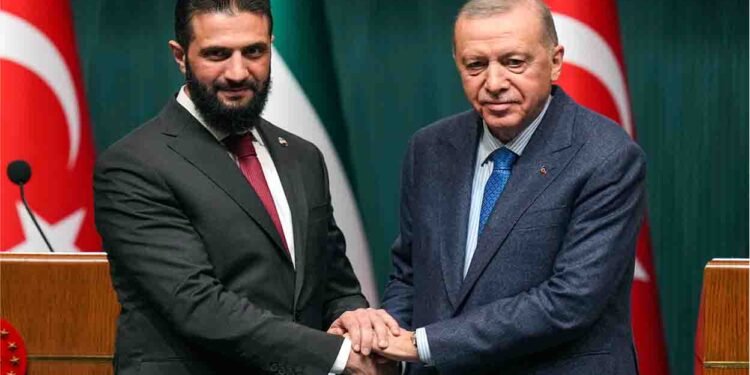ترک صدر اردوان شام کے صدر ابو الشراء سے ملاقات کرتے ہوئے