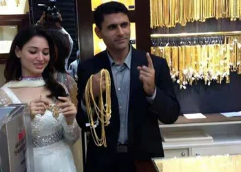 تمنا بھاٹیا نے عبدالرزاق سے منسوب شادی کی خبروں پر خاموشی توڑ دی