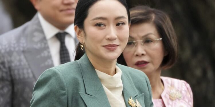 تھائی لینڈ کی وزیراعظم برطرف