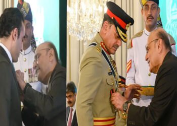 معرکہ حق کی تقریب میں سول و عسکری قیادت کو اعزازات سے نوازا جا رہا ہے