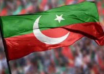 پی ٹی آئی رہنماؤں کے استعفے