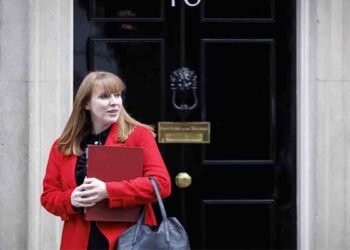 برطانوی نائب وزیراعظم استعفیٰ ٹیکس اسکینڈل کے باعث سامنے آیا