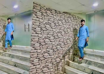 سیڑھیاں اترنے کے فوائد اور صحت پر مثبت اثرات