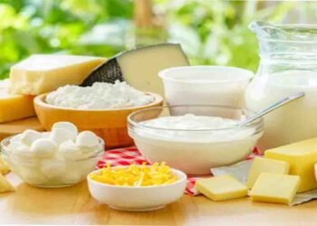 کیلشیئم کا بہترین ذریعہ – دودھ، سبزیاں اور متبادل غذائیں