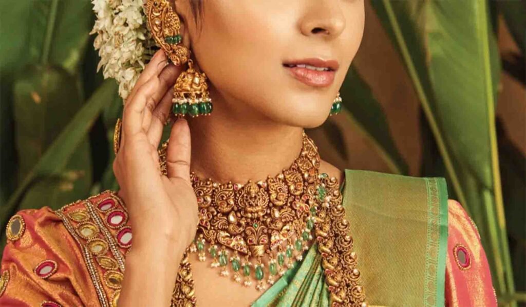 "پاکستان اور عالمی مارکیٹ میں سونے کی قیمت مستحکم"