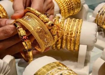 سونے کی قیمت مستحکم جبکہ چاندی کی قیمت میں اضافہ
