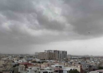 کراچی میں بارش کی پیشگوئی کے ساتھ اربن فلڈنگ اور سیلاب کا خطرہ