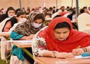 PMDC MDCAT ملتوی 2025 – سیلاب کے باعث امتحان اب 26 اکتوبر کو ہوگا