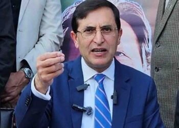 چیئرمین پی ٹی آئی بیرسٹر گوہر میڈیا سے گفتگو کرتے ہوئے اہم بیان دے رہے ہیں