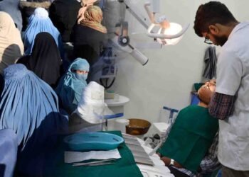 خواتین پر پابندی