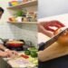 بغیر آنسوؤں کے پیاز کاٹنے کا طریقہ سائنسی حل