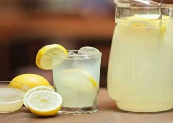 لیموں پانی کے فوائد — روزانہ ایک گلاس سے صحت، توانائی اور خوبصورتی