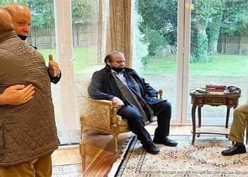 وزیراعظم شہباز اور نواز شریف کی ملاقات، پاک افغان سرحدی کشیدگی پر مشاورت