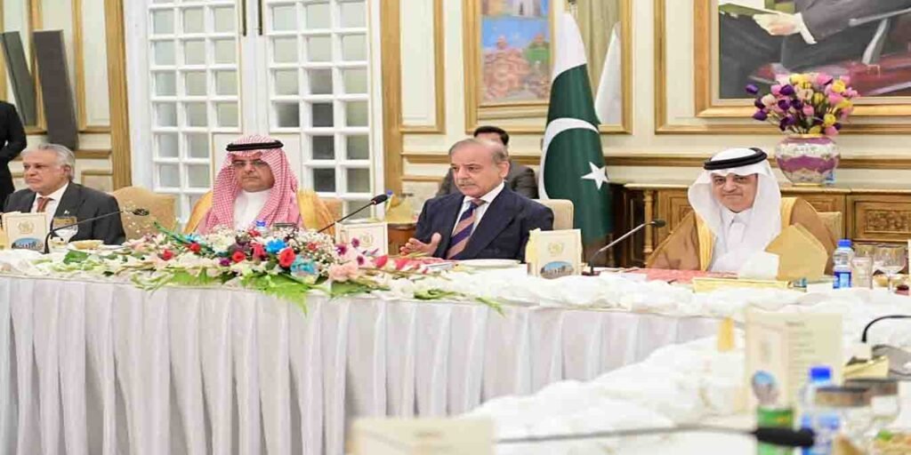 وزیراعظم شہباز شریف کا بیان کہ پاکستان مقدس مقامات مکہ مکرمہ اور مدینہ منورہ کا محافظ رہے گا