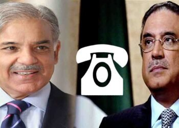 آصف زرداری اور شہباز شریف آزاد کشمیر میں حکومت سازی پر مشاورت کرتے ہوئے