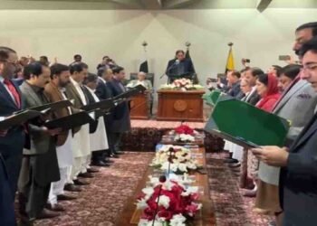 آزاد کشمیر کابینہ حلف کی تقریب کا منظر