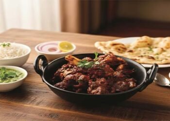 بھنا گوشت بنانے کی ترکیب کے مطابق تیار کیا گیا مزیدار گوشت