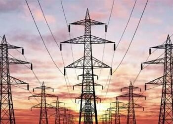پاکستان میں بجلی کی قیمت میں کمی کی تازہ خبر