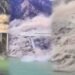 چین کے صوبے سچوان میں منہدم ہونے والے ہونگ چی پل کا منظر