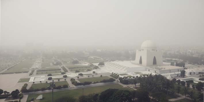 دنیا کے آلودہ ترین شہروں میں کراچی کی فضائی آلودگی