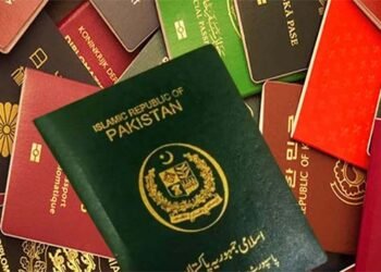 پاکستانی پاسپورٹ دنیا کے 100 بہترین پاسپورٹس میں شامل — عالمی سطح پر پاکستان کا فخر