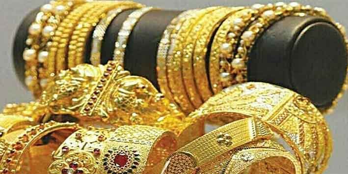 پاکستان میں سونے کی قیمت میں کمی کے بعد جیولری مارکیٹ کا منظر